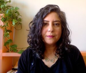 Soniya Munshi in front of a pothos