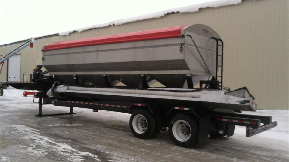 Norwood ST900 Tender | Norwood Sales, Inc.