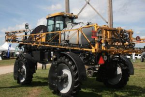 RG700B | AGCO