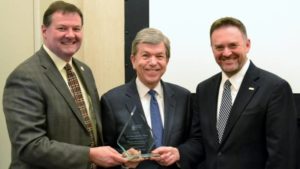 ARA Recognizes Blunt, Heitkamp For Legislative Efforts Supporting Agriculture
