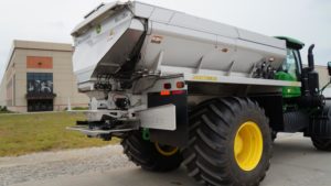 Deere Makes G5 Technology Available for F4365 High-Capacity Nutrient Applicators