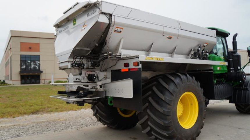 Deere Makes G5 Technology Available for F4365 High-Capacity Nutrient Applicators