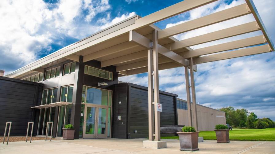 AGCO_NA_PR-Parkhill_College_Applied_Technology_Center