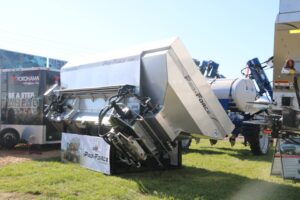 Pro-Force Dry Spreaders