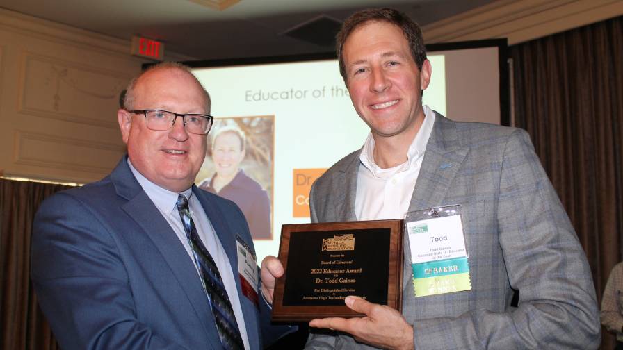 Awards - Pres. Rodney Schmidt -Todd Gaines IMG_9730