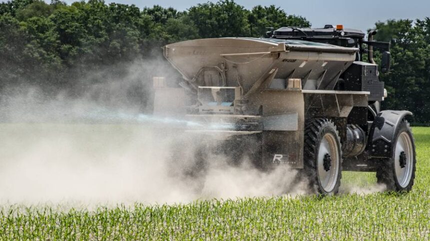 Fertilizer Spreaders: Productivity, Accuracy Among Top Priorities for Manufacturers