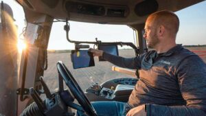 Trimble Launches Two New Precision Agriculture Displays