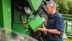 John Deere Offering HarvestLab 3000 Grain Sensing for Combines