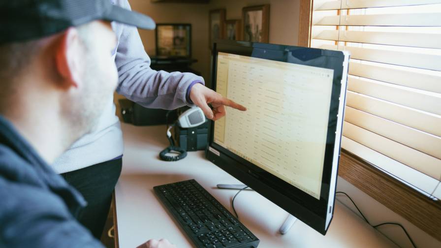 The platform automatically generates a grain marketing position by crop as well as profitability calculations for marketed and unprotected bushels upon contract entry, enabling more informed and confident marketing decisions.