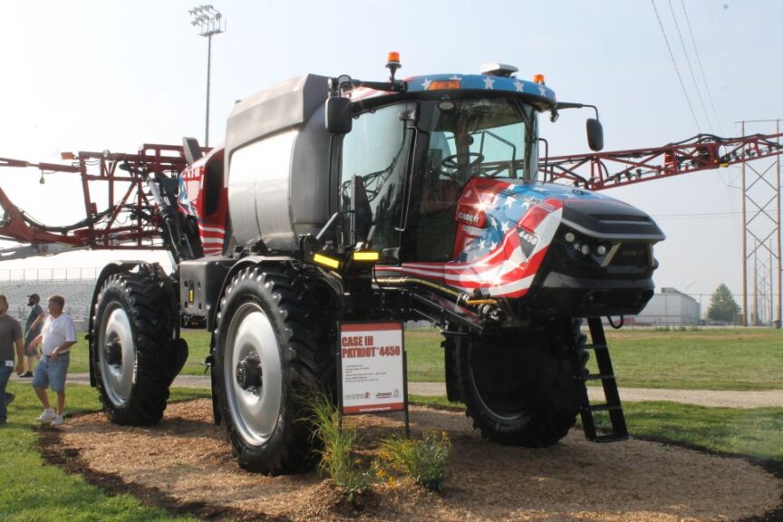 C - Case IH Patriot 4450