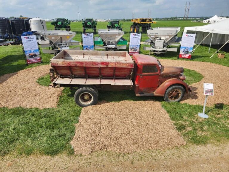 L - Lime Unit at New Leader Exhibit