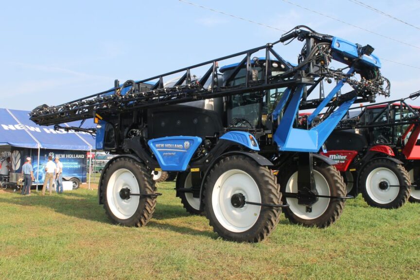 N - New Holland SP310F