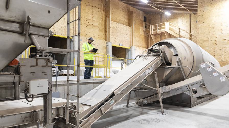 MEI’s ICS Controls are used in liquid and dry facilities, allowing employees to cross-train.