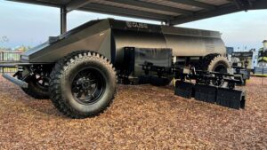 John Deere and GUSS Automation Unveil Electric Option and Smart Apply Upgrade