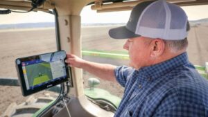These Guidance Systems Are Giving Operators Optimal Field Efficiency
