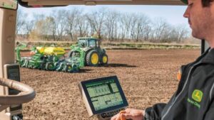 Ensure Your Vision of Operation Is 20/20 With an Agronomist   