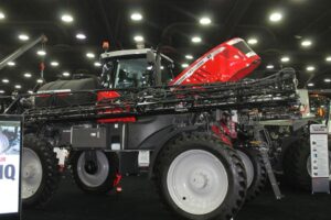 M - Massey Ferguson 500R Sprayer