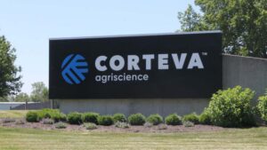 Corteva Field Day Highlights Weed Control, New Product Offering