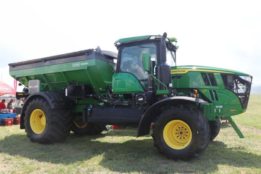 SS400+ Mounted Spinner Spreader
