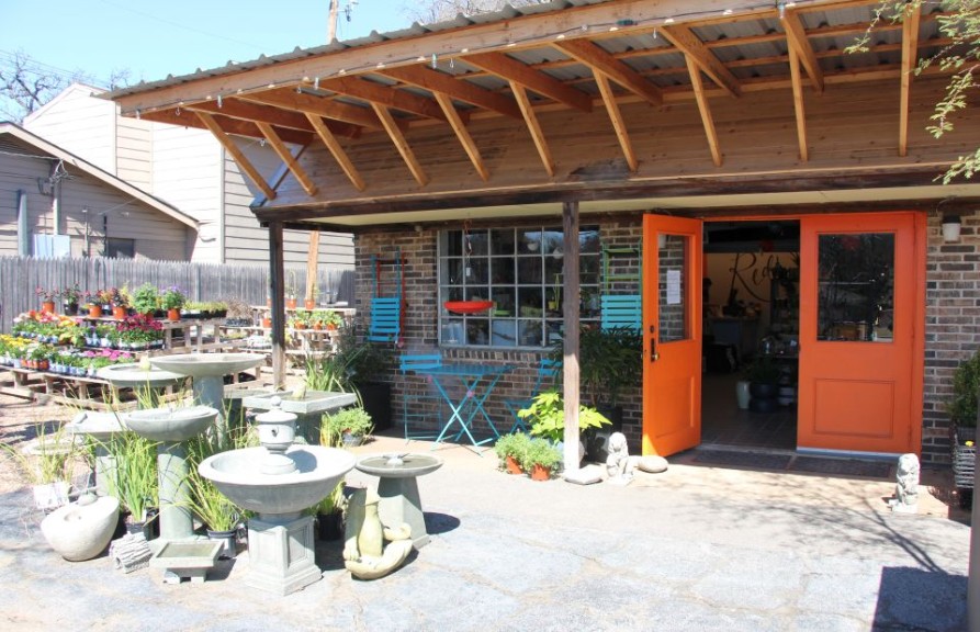 Redenta's Store Front