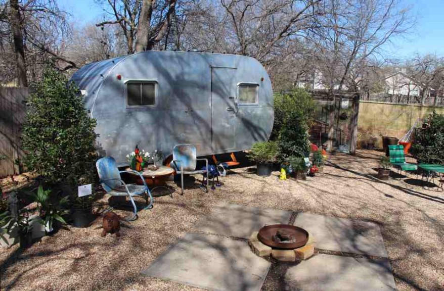 Silver Trailer Offers Multiple Retail Uses