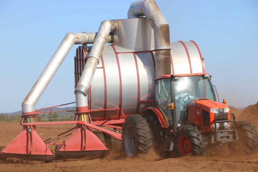 Peat-Vacuum-Harvester_Lambert
