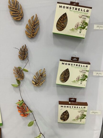 Baby BARE Leaves Wall Plant Supports (Treleaf)