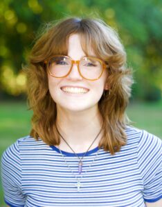 Lauren Swearingen, Vic & Margaret Ball Internship Award winner working at Altman Plants