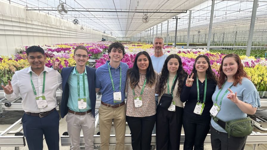 Horticultural science students with Assistant Professor Melinda Knuth and Edwin Knijnenburg, head grower at Floricultura, during a trip to the 2025 California Spring Trials.