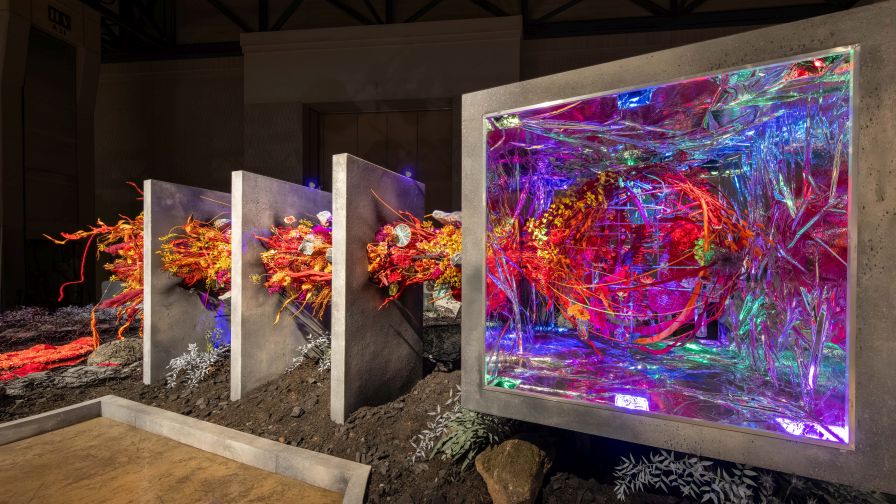 The "My Atomic Number" exhibit from Arrange, LLC, the winner of the PHS Philadelphia Flower Show Cup for Best in Show — Floral.