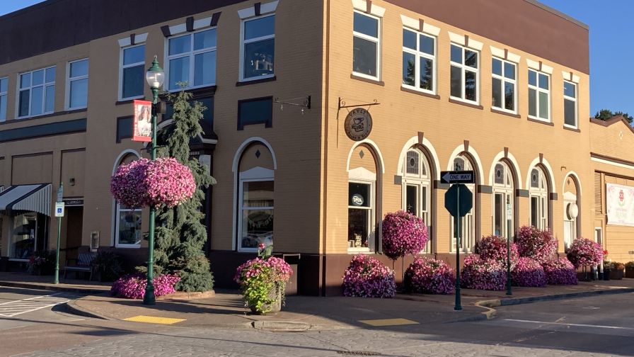 America in Bloom recognized Brewton, AL, as a 2024 national award winner for its achievements in landscaped areas.