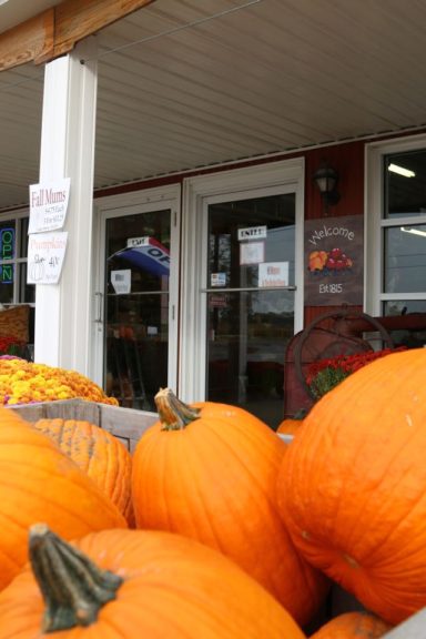 Burnham Orchards' front entrance