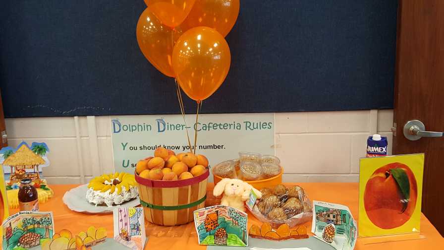 Florida Peach Day school lunch display
