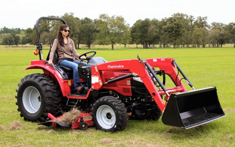 1526 Tractor from Mahindra