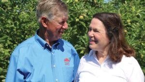 Couple’s Approach to Apple Growing is All About Teamwork