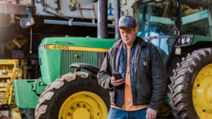 5G Field Lab Lands in Washington Apple Orchard