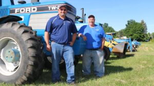 Hail to the 2021 Apple Grower of the Year Winners