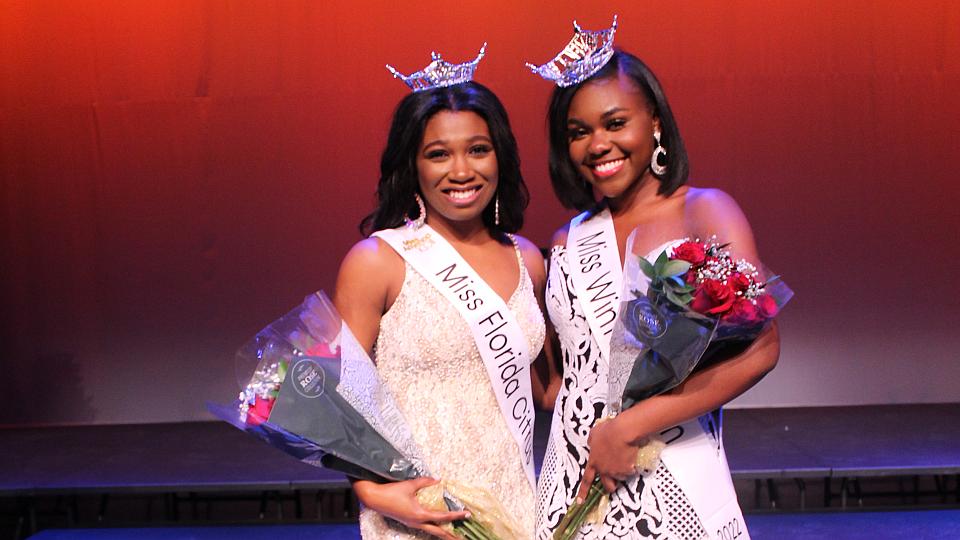Payton Barrington and Jada Carter with their crowns