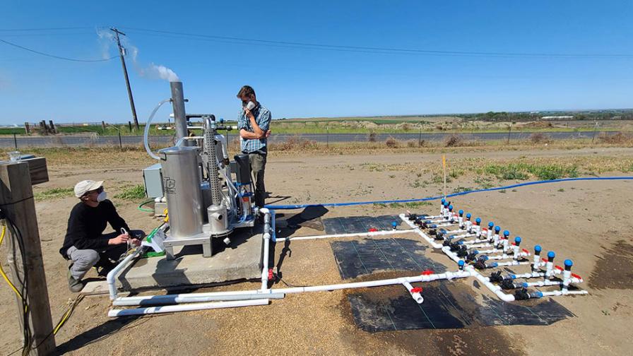 Sulfur burner in action