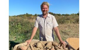 How Living Roots Farm Is Planting Seeds of Success for New Growers