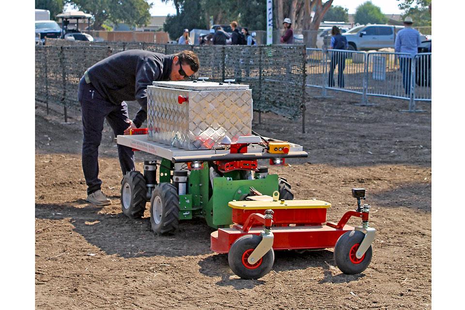 Agricultural Robotics Market Poised To Kick Growth Into High Gear