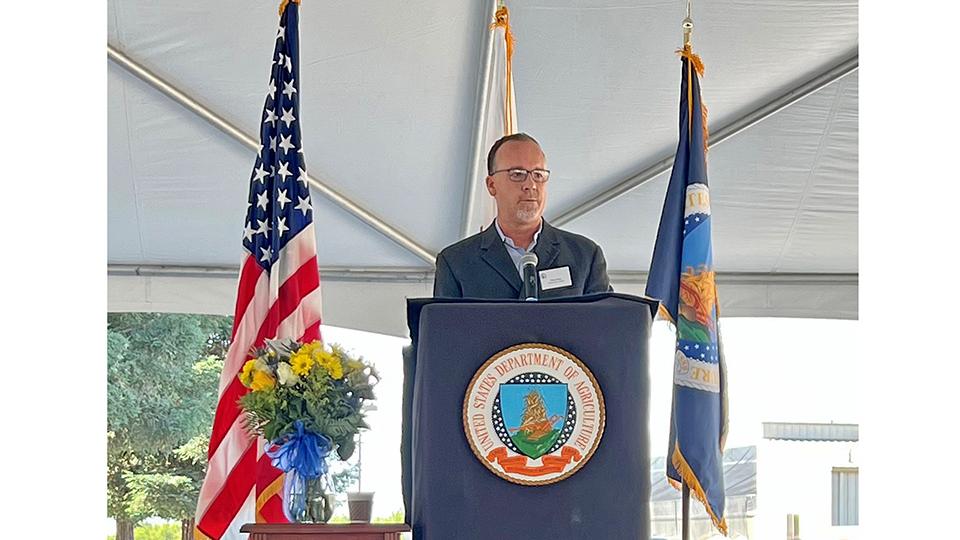 Ross Jones speaking at San Joaquin Valley Ag Sciences Center