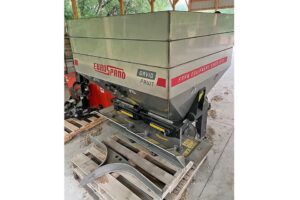 David Fruit inter-row fertilizer spreader (Eurospand)