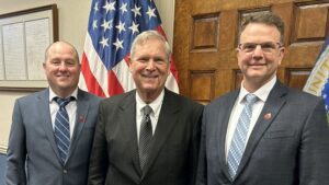 USApple Board, USDA Chief Take on Labor and Trade Issues