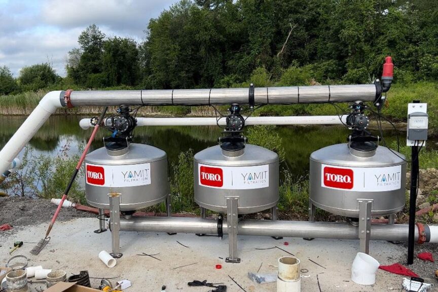 Whole-farm filtration system with automatic backwashing (Toro)