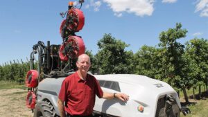 Help Wanted To Find the Next Apple Grower of the Year