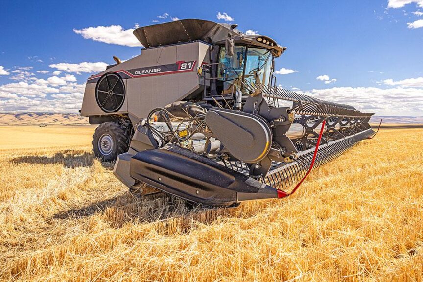 Gleaner T Series Combine (Gleaner Combines)