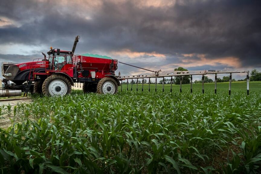6700 air boom applicators (Salford Group)