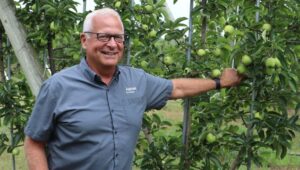 August: Announcing the 2025 Apple Grower of the Year Winners