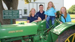 Accolades All Around for Your Apple Grower of the Year